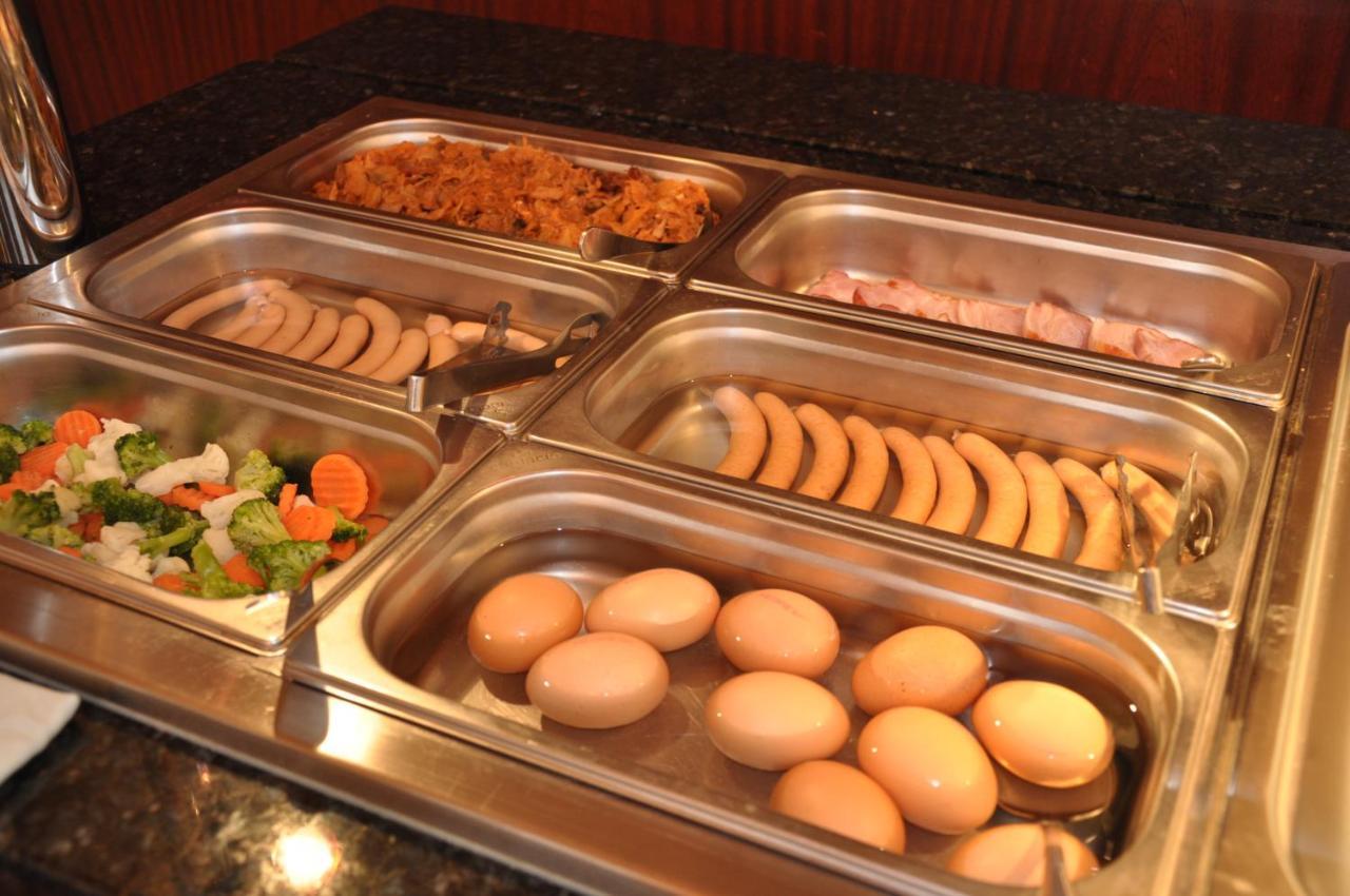 טיצ'י Piramida Park Hotel & Wellness מראה חיצוני תמונה