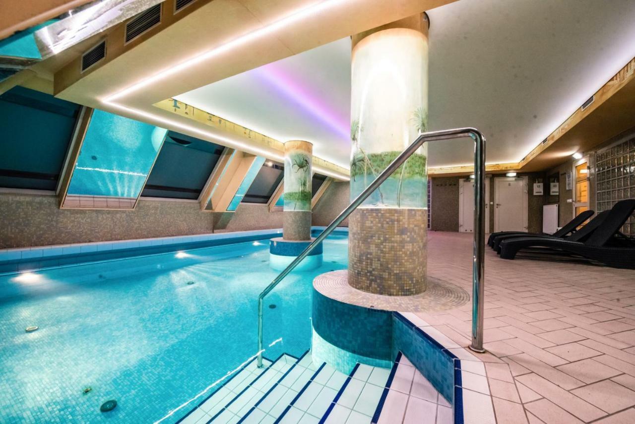 טיצ'י Piramida Park Hotel & Wellness מראה חיצוני תמונה