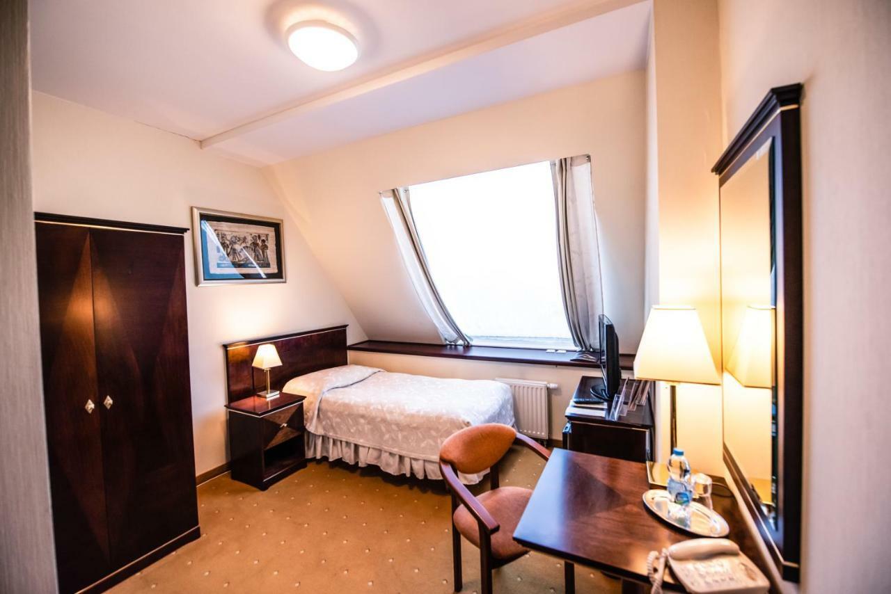 טיצ'י Piramida Park Hotel & Wellness מראה חיצוני תמונה